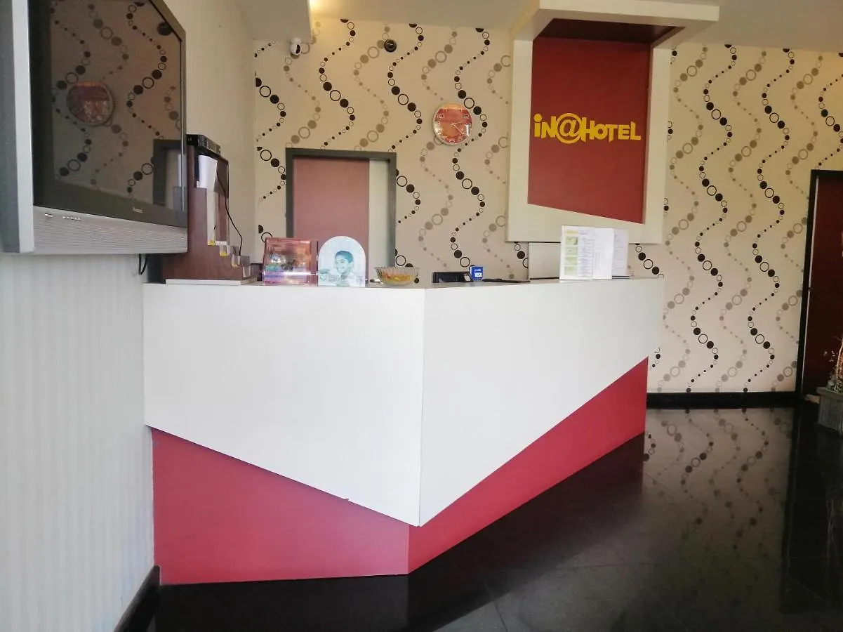 Oyo 89810 In@Hotel Taman Gaya Johor Bahru Hotell